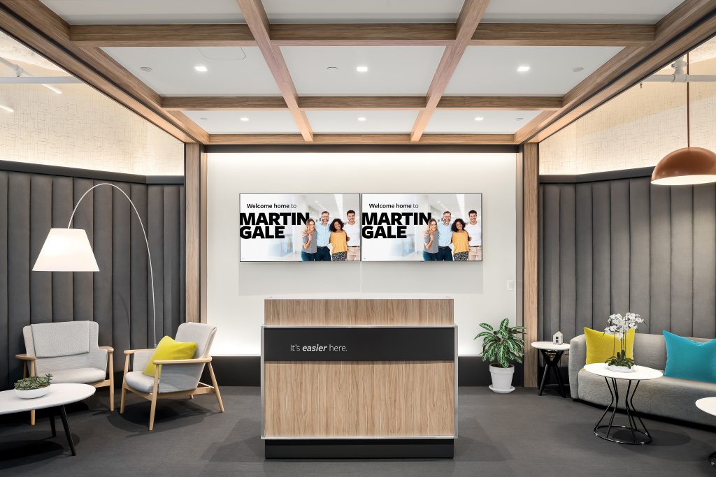 Interior Office Lobby, Baird & Warner Schaumburg, Design by CVG Architects, Construction by Bear Construction, Office Furniture by Henricksen