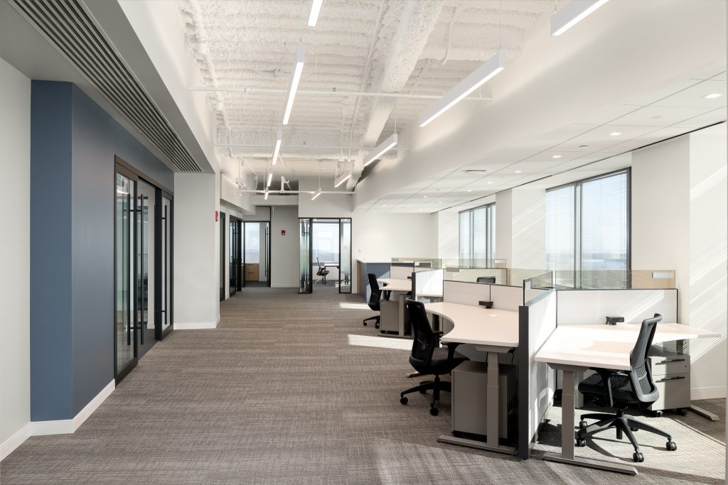 Interior Office Workstations, Baird & Warner Schaumburg, Design by CVG Architects, Construction by Bear Construction, Office Furniture by Henricksen