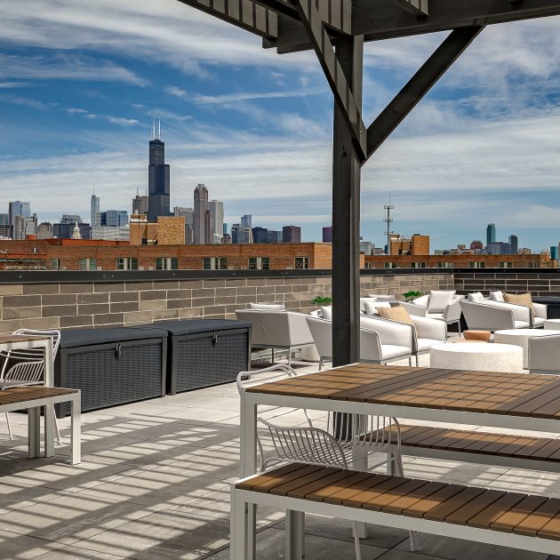 Rooftop Common Area with View of Willis Tower in Chicago