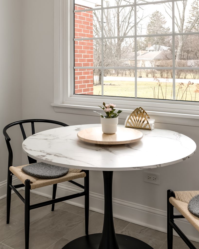 Breakfast Table with small centerpiece