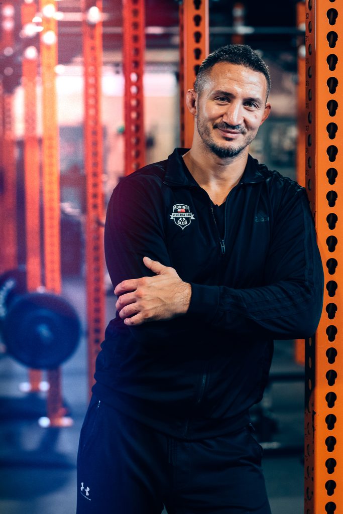 Environmental headshot of Chicago personal Trainer