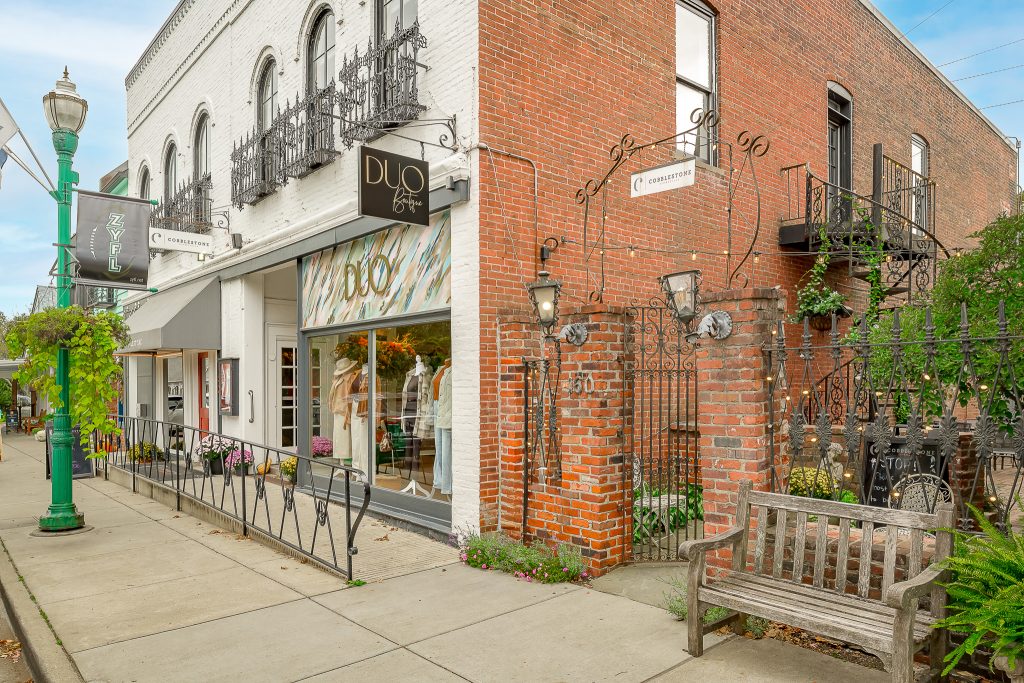 Streetscape of downtown Zionsville